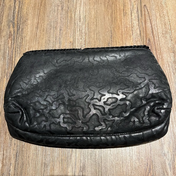SAKS FIFTH AVENUE made in Italy black clutch - Picture 2 of 5